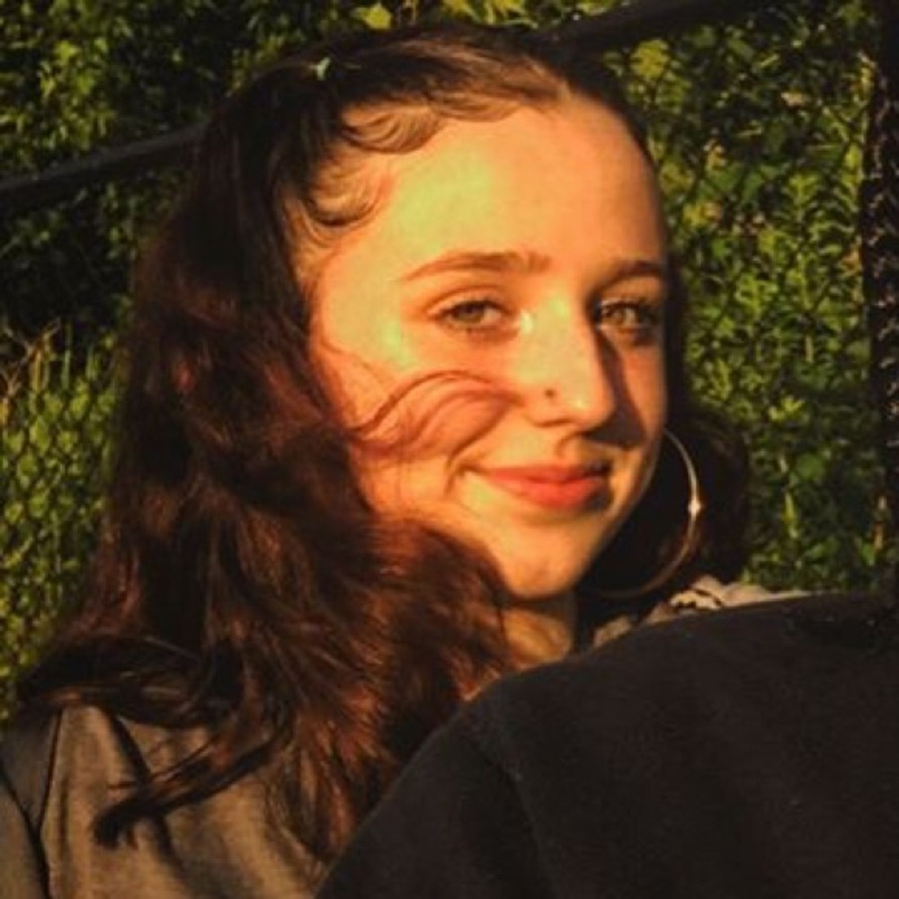 Meet your Posher, Ella
